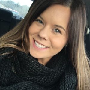 Meet your Posher, Hailey